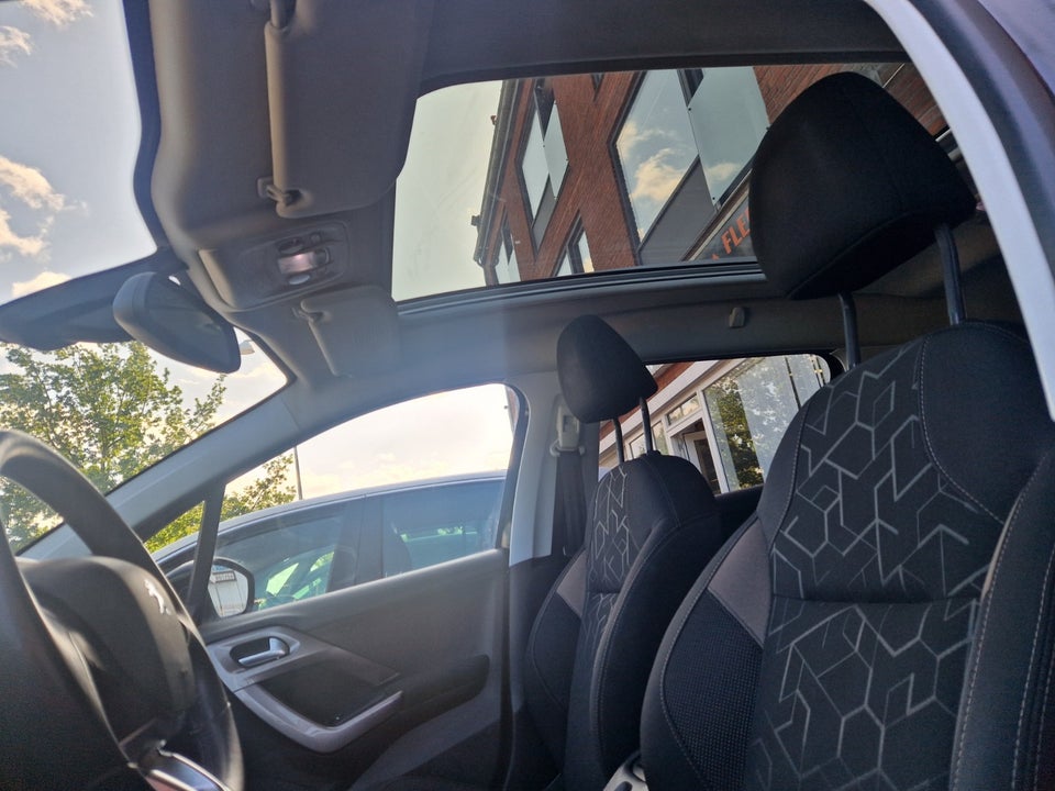Peugeot 2008 1,2 VTi 82 Active 5d