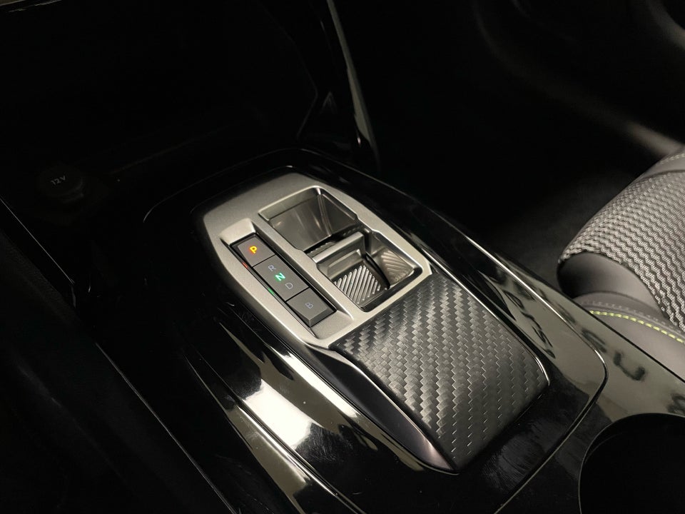 Peugeot e-208 54 GT 5d