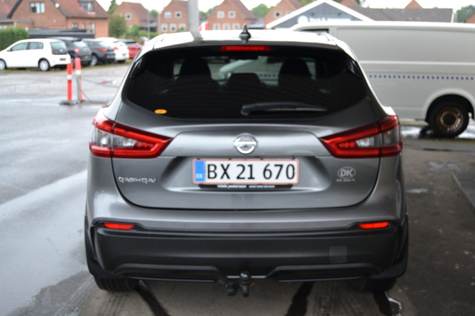 Nissan Qashqai 1,2 Dig-T 115 N-Connecta 5d