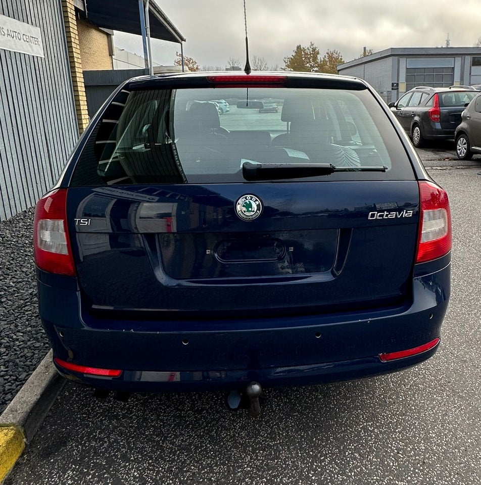 Skoda Octavia 1,4 TSi 122 Ambiente Combi 5d