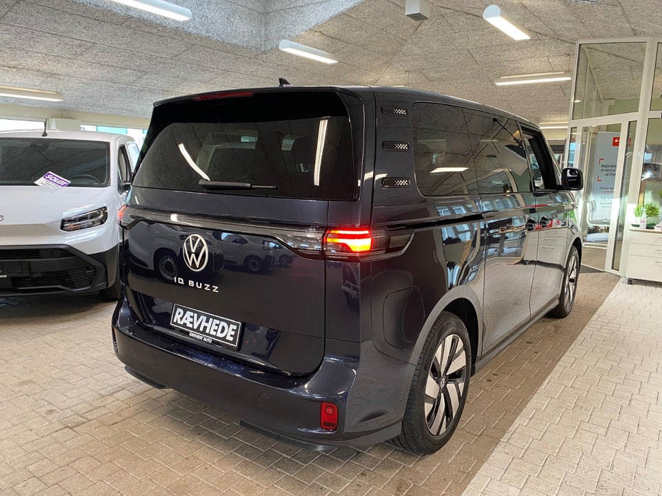 VW ID.Buzz 77 Pro SWB 5d