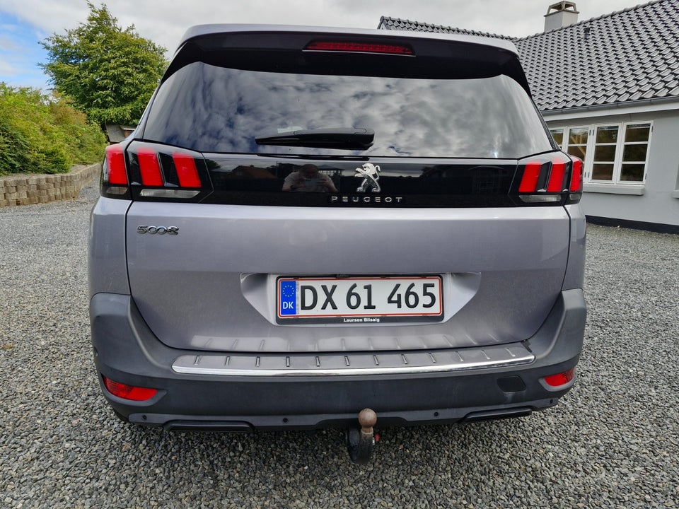 Peugeot 5008 1,6 PureTech 180 Allure EAT8 7prs 5d