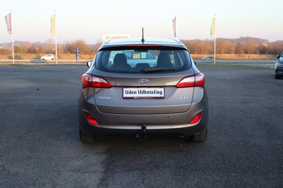 Hyundai i30 1,6 CRDi 110 Style CW Eco 5d
