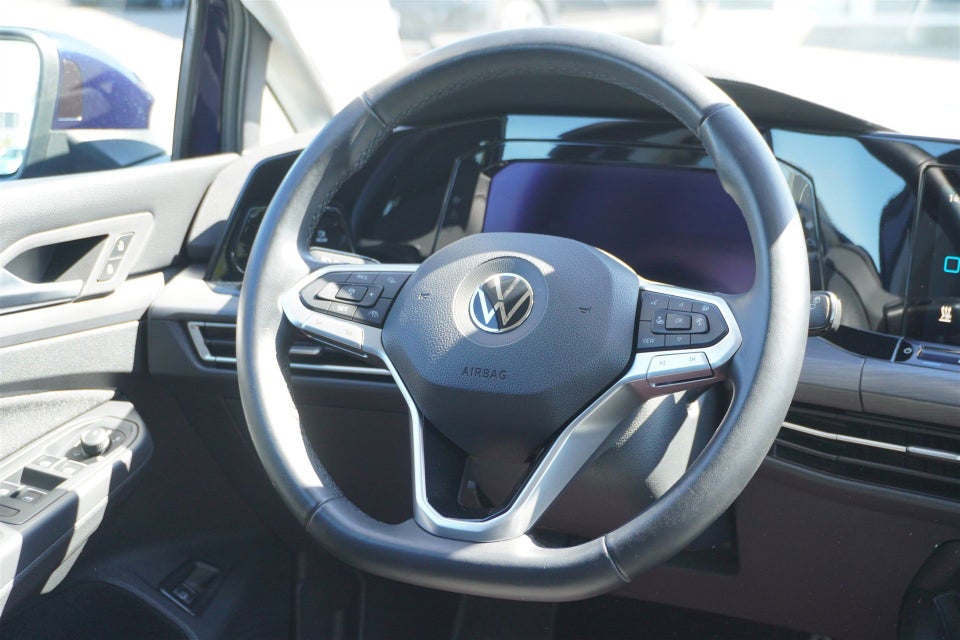 VW Golf VIII 1,4 eHybrid DSG 5d