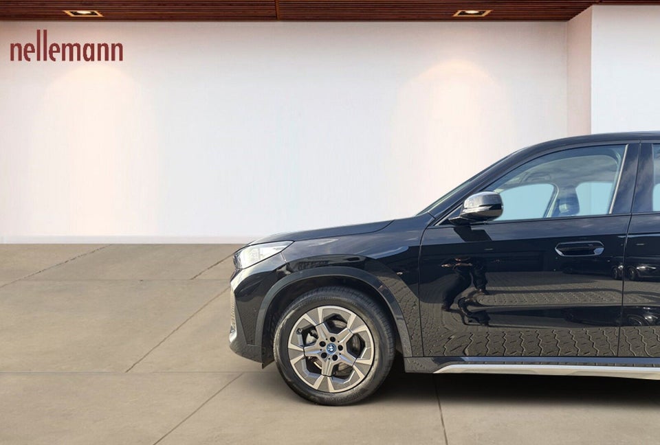 BMW iX1 eDrive20 X-Line 5d