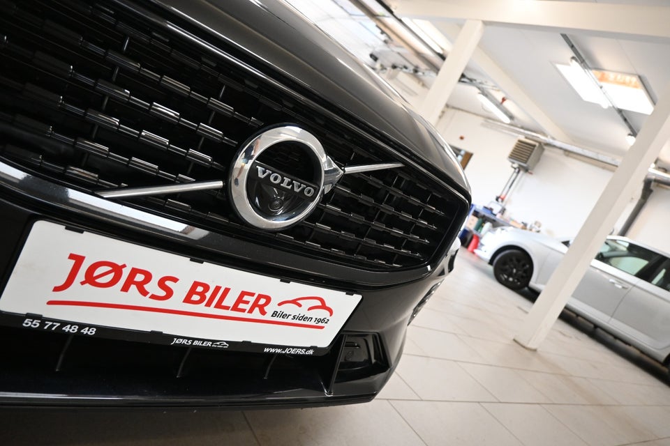 Volvo V60 2,0 T6 ReCharge R-Design aut. AWD 5d