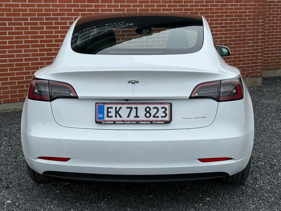 Tesla Model 3 Long Range AWD 4d