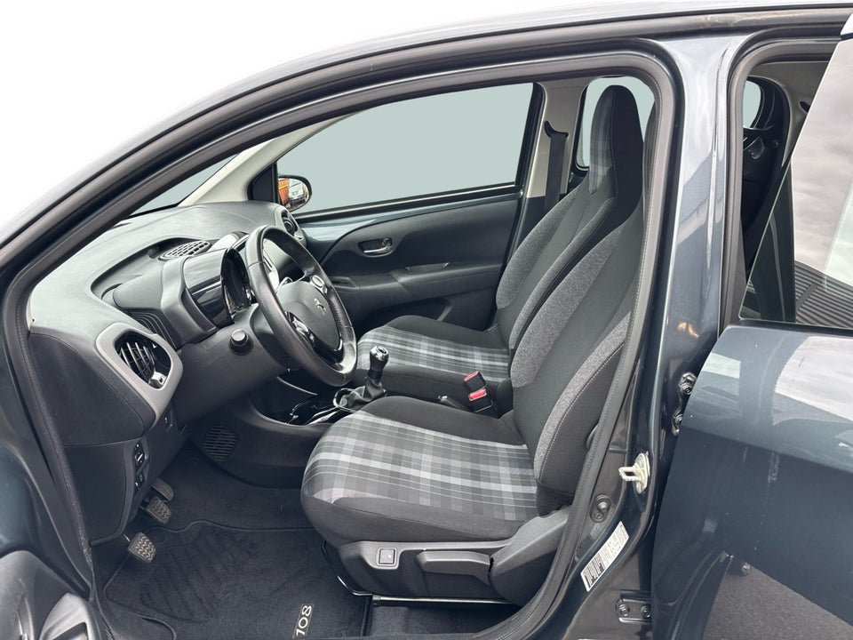 Peugeot 108 1,0 e-VTi 72 Allure+ 5d