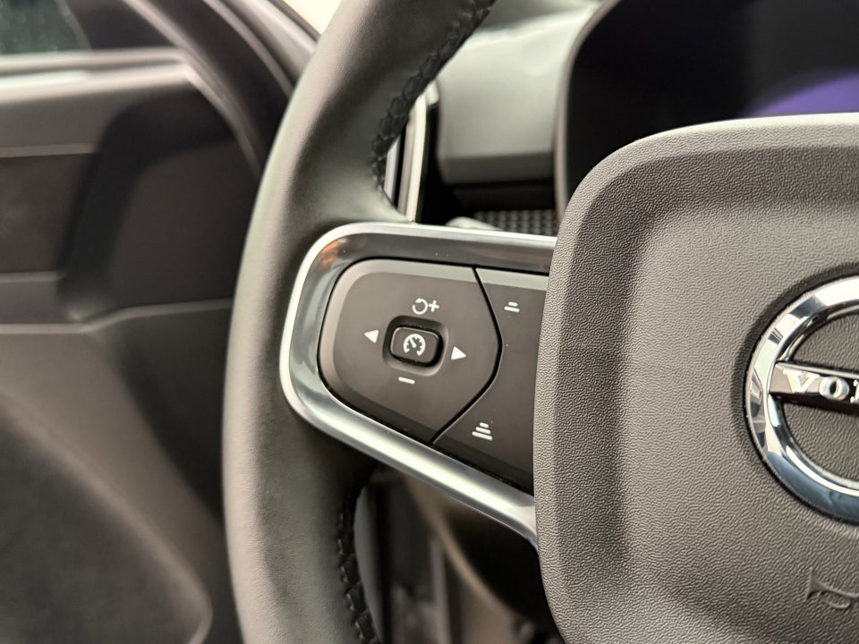 Volvo XC40 P8 ReCharge Twin Pro 5d