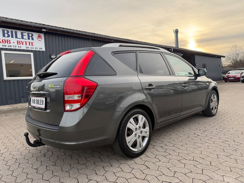 Kia Ceed 1,6 CRDi 115 Active Fashion SW 5d