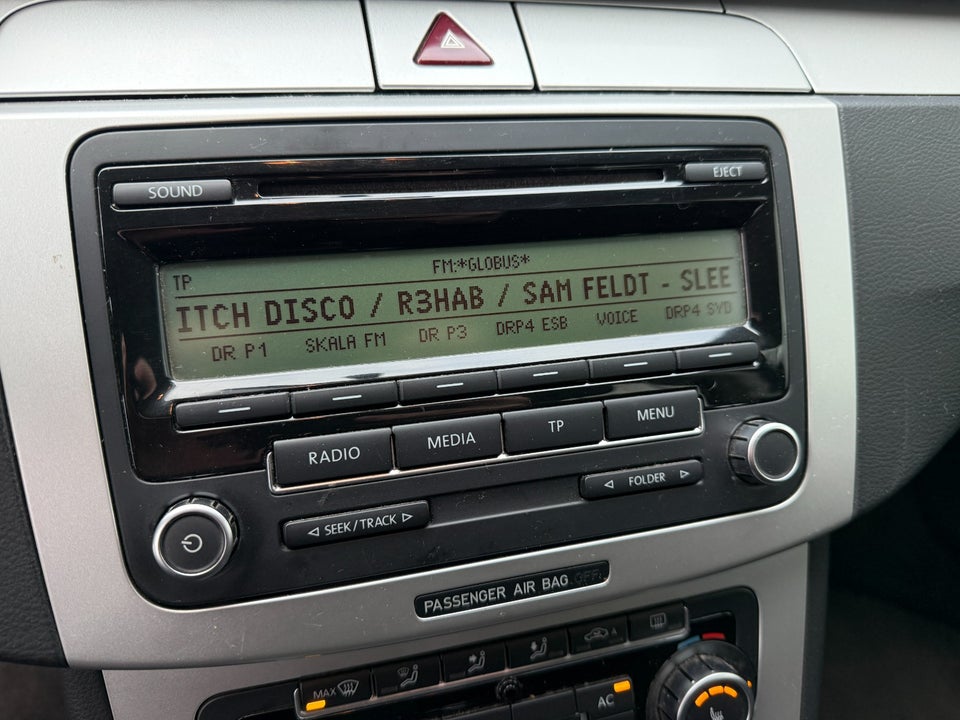 VW Passat 1,6 TDi 105 BlueMotion 4d