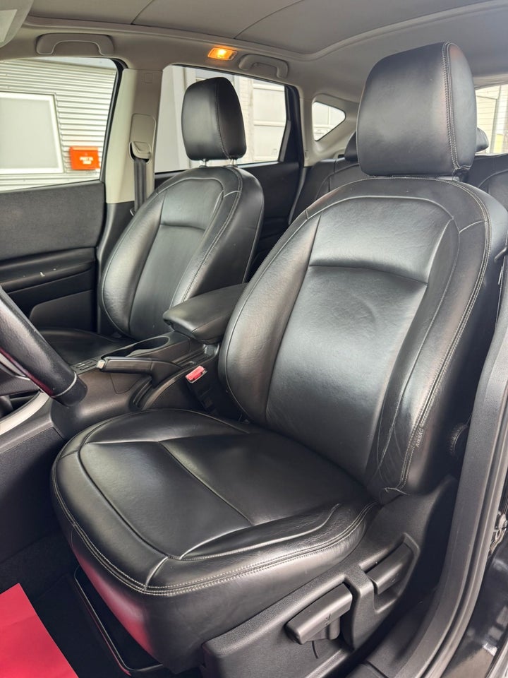 Nissan Qashqai 1,6 Tekna 5d
