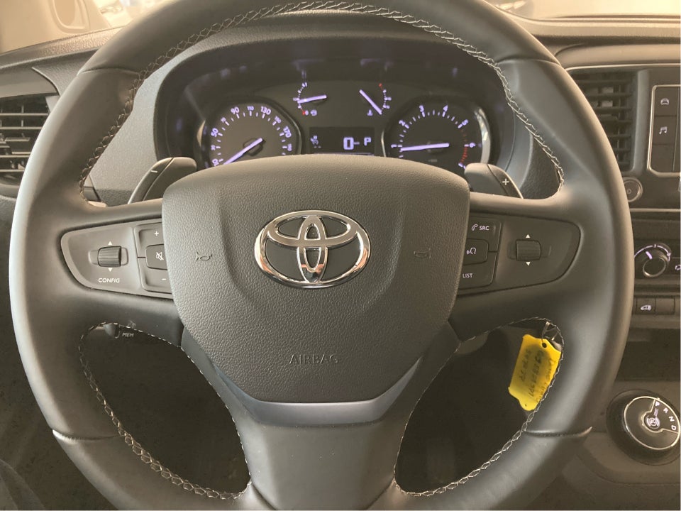 Toyota ProAce 2,0 D 144 Long Comfort Master aut. 4d