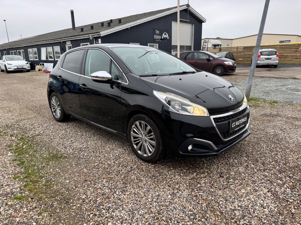 Peugeot 208 1,6 BlueHDi 100 Allure Sky 5d