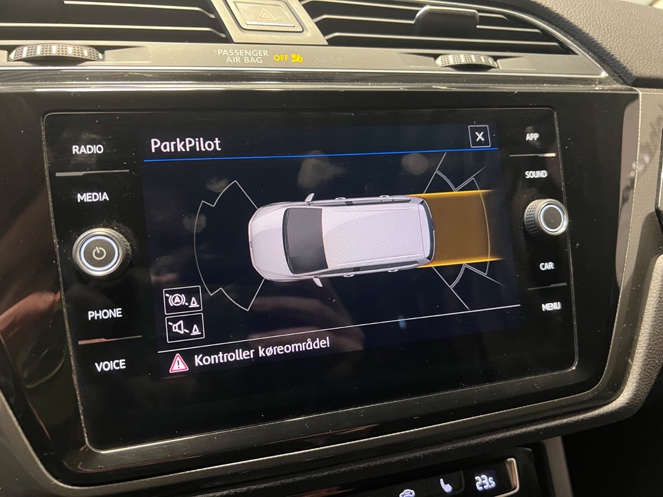 VW Touran 1,6 TDi 115 IQ.Drive DSG 7prs 5d