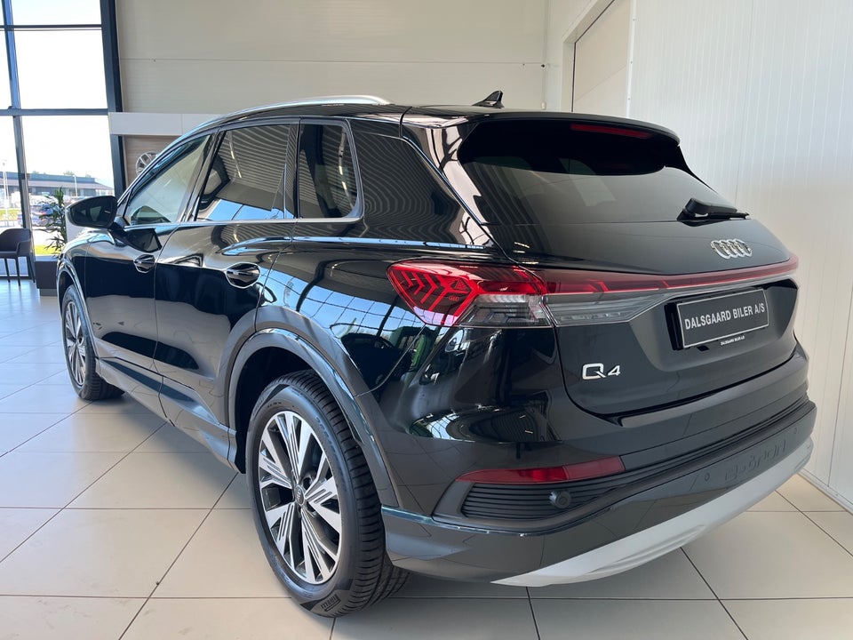 Audi Q4 e-tron 40  5d