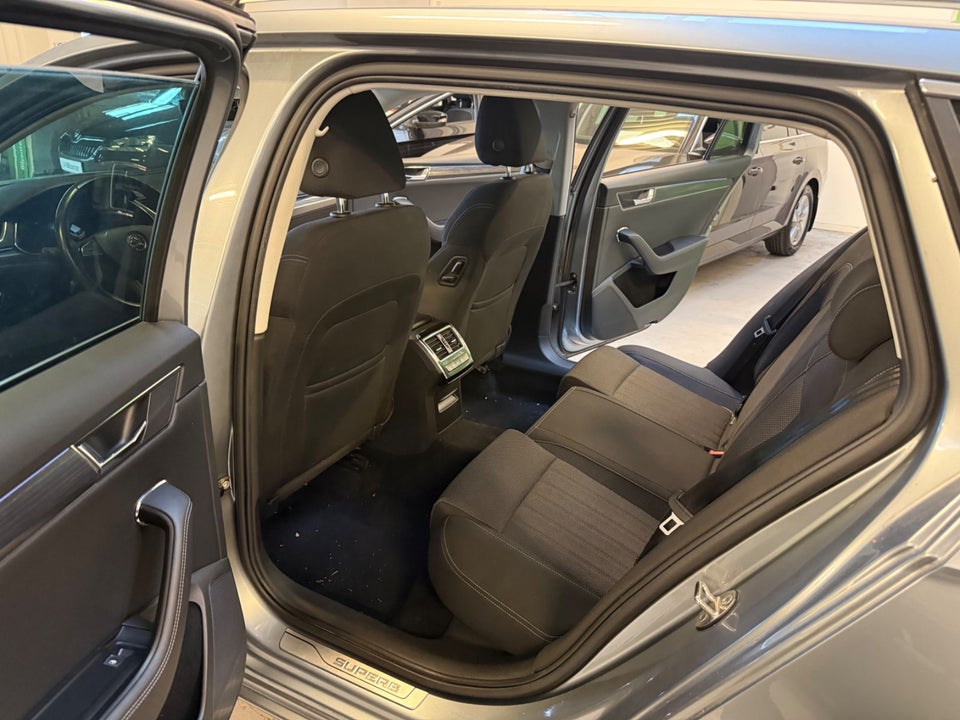 Skoda Superb 1,4 TSi iV Style Combi DSG 5d