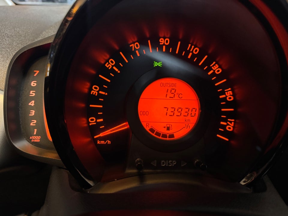 Peugeot 108 1,0 e-VTi 69 Allure 5d