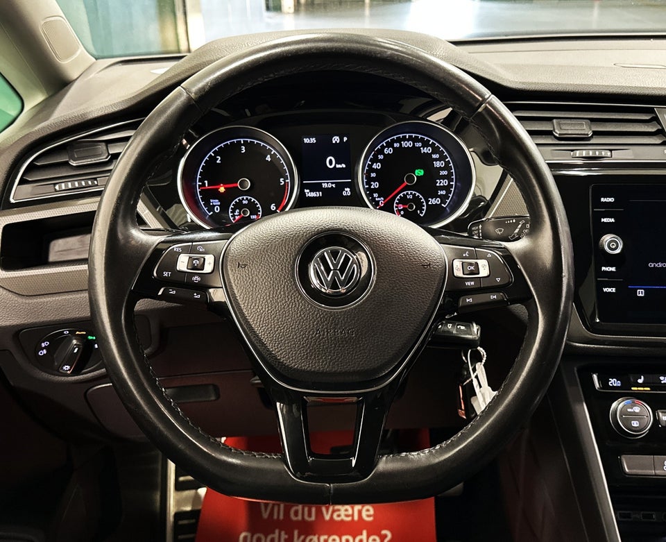 VW Touran 1,6 TDi 115 IQ.Drive DSG 7prs 5d
