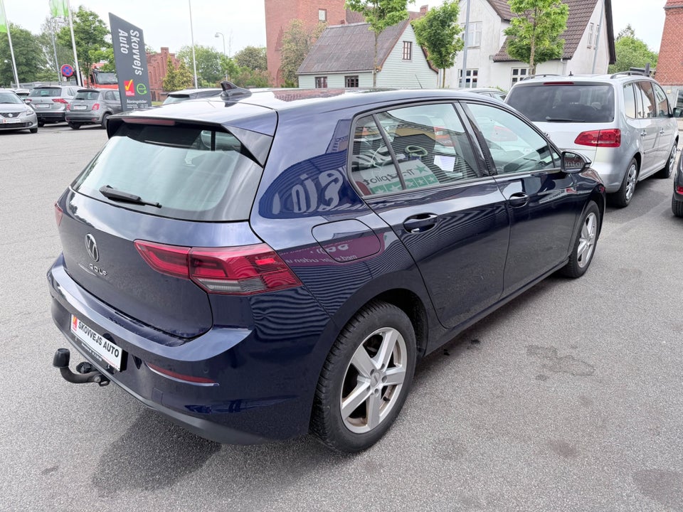 VW Golf VIII 2,0 TDi 115 Life DSG 5d