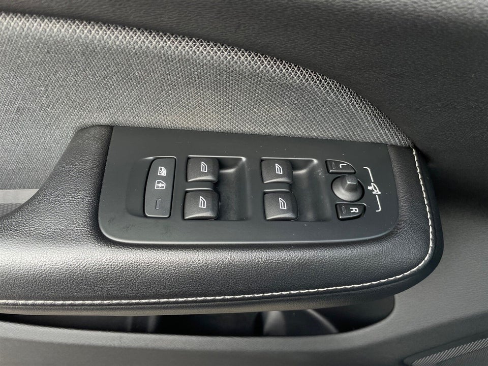 Volvo V60 2,0 D4 190 R-Design aut. 5d