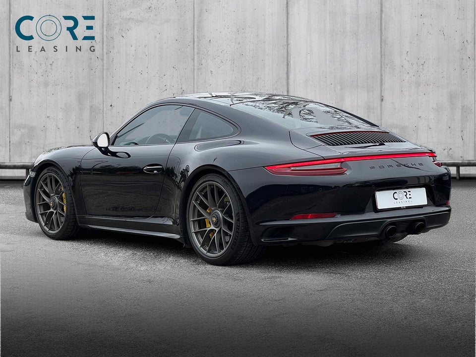 Porsche 911 Carrera 4 GTS 3,0 Coupé PDK 2d
