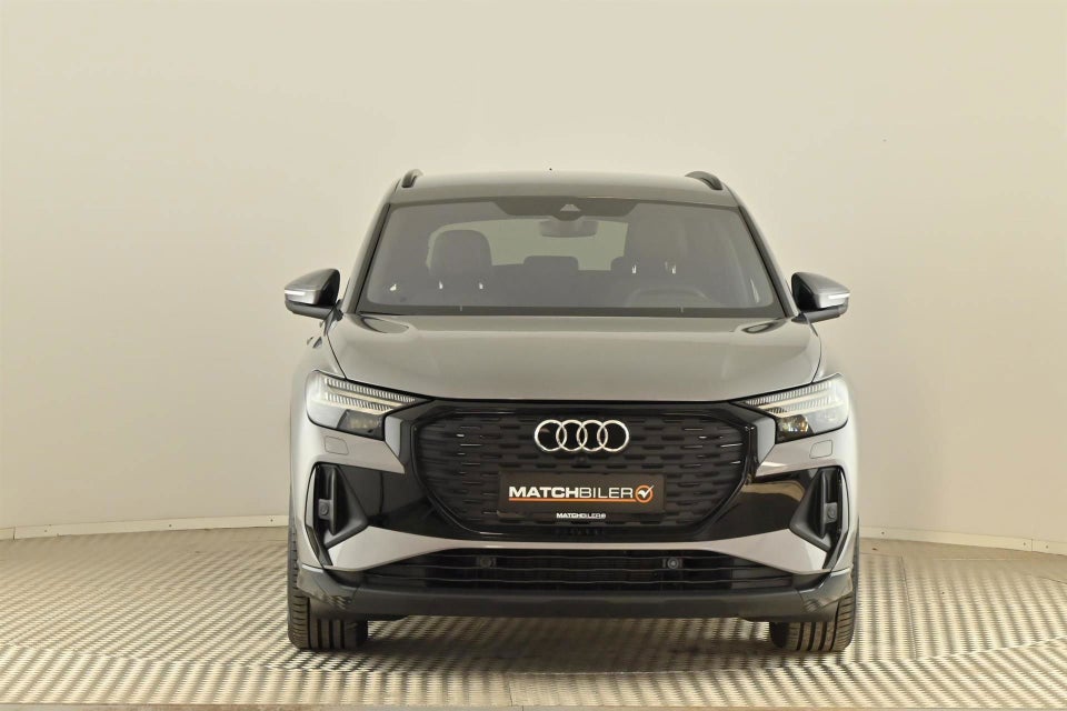 Audi Q4 e-tron 50 S-line quattro 5d