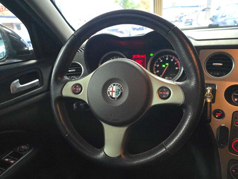 Alfa Romeo 159 1,75 TBi Distinctive Sportwagon 5d