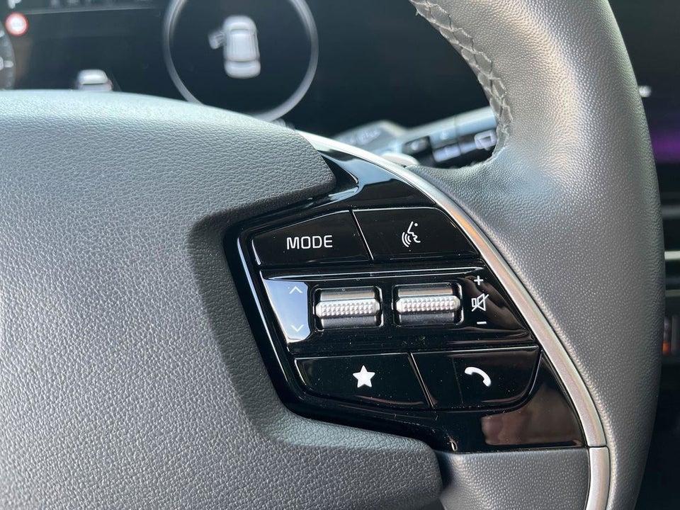 Kia Niro 64 EV Upgrade 5d