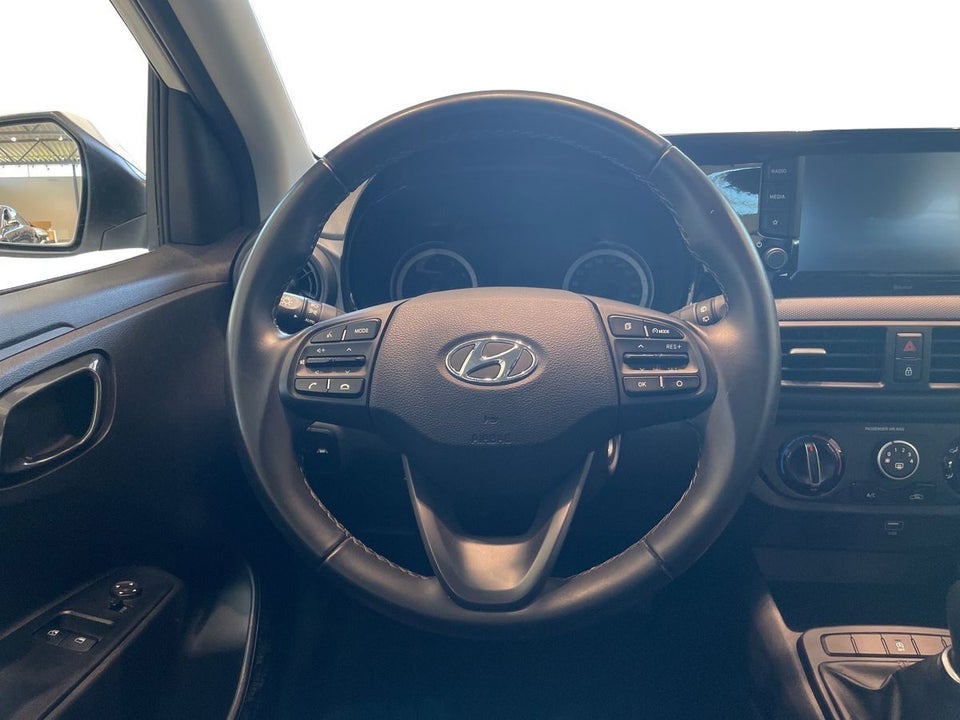 Hyundai i10 1,0 MPi Essential 5d