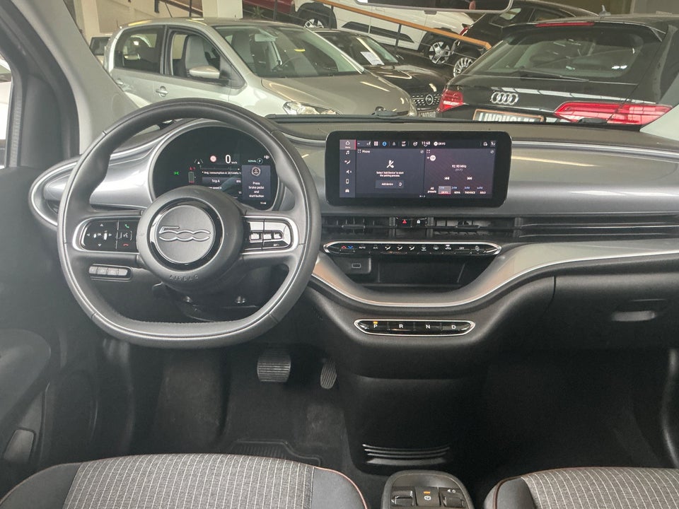 Fiat 500e 42 Icon 3+1 4d