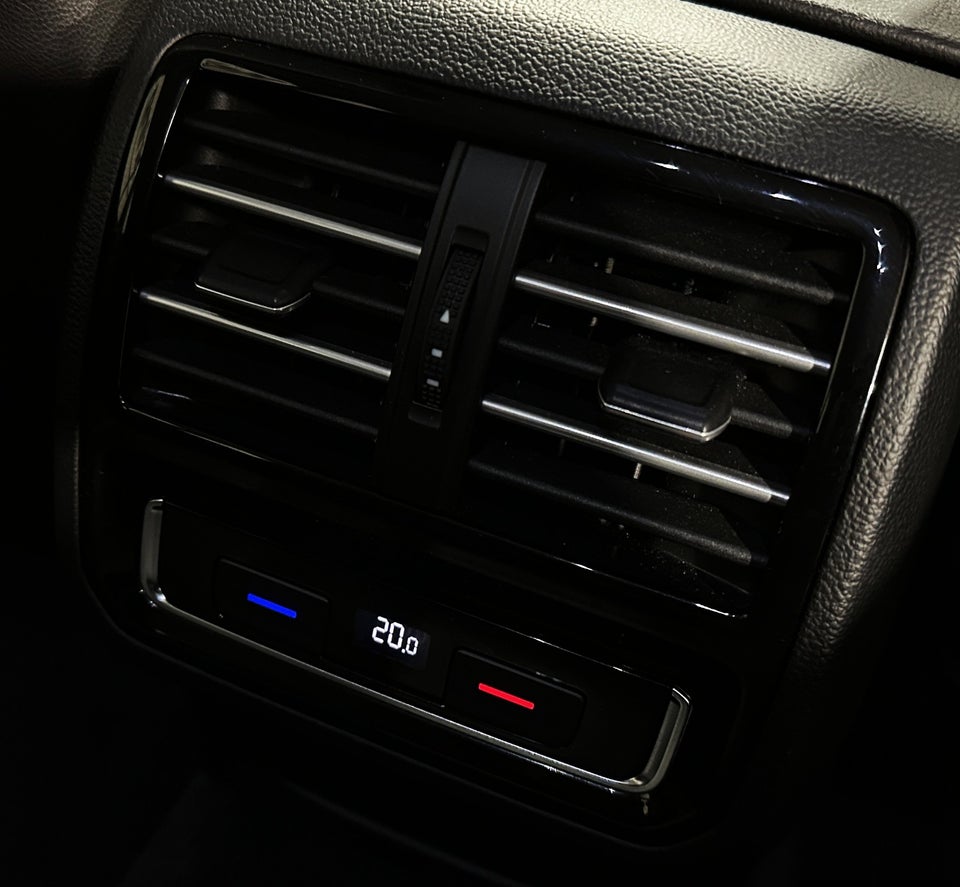 VW Passat 1,8 TSi 180 Highline Variant DSG 5d