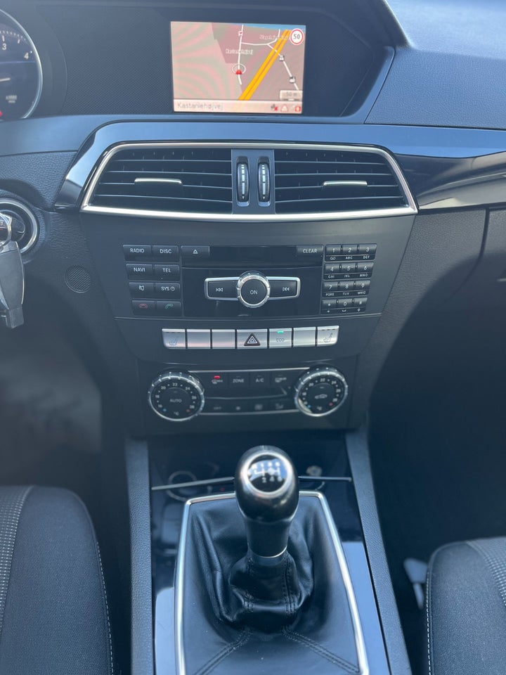 Mercedes C180 2,2 CDi BE 4d