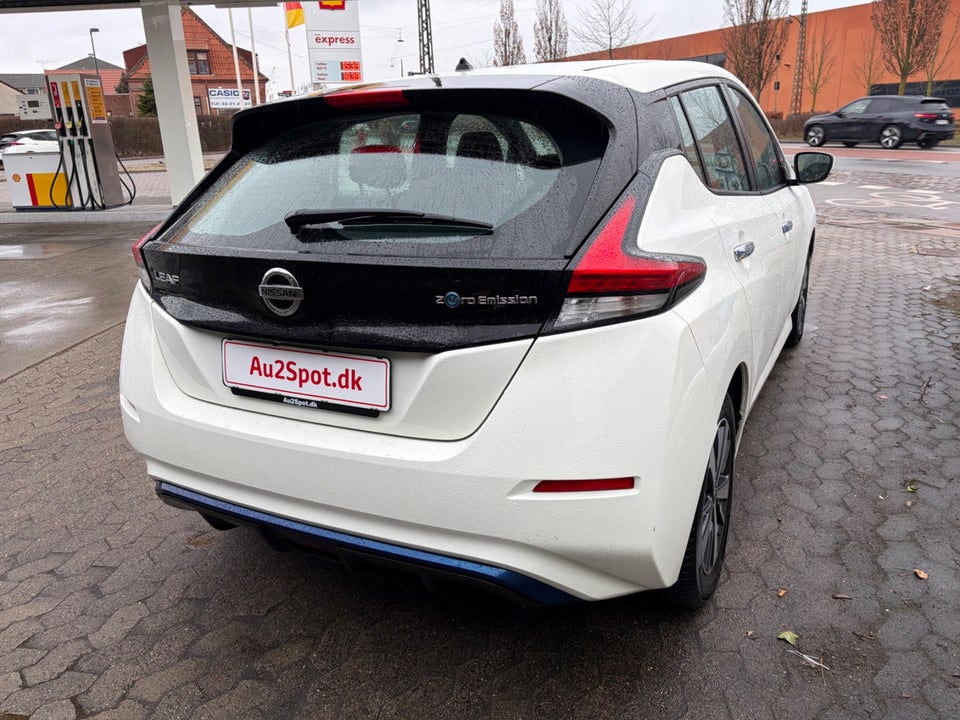 Nissan Leaf 40 Acenta 5d