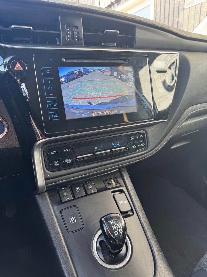 Toyota Auris 1,8 Hybrid H3 Touring Sports CVT 5d