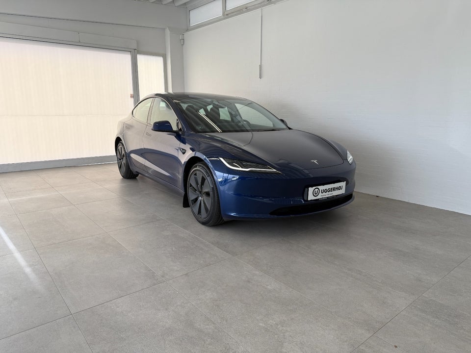 Tesla Model 3 RWD 4d
