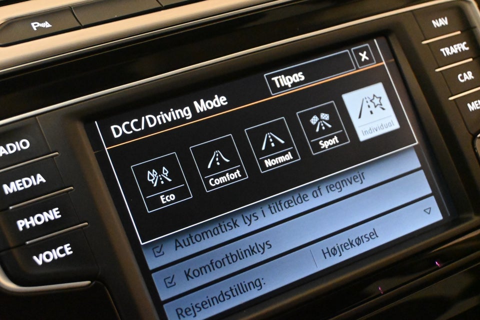 VW Passat 2,0 TSi 220 Highline Variant DSG 5d