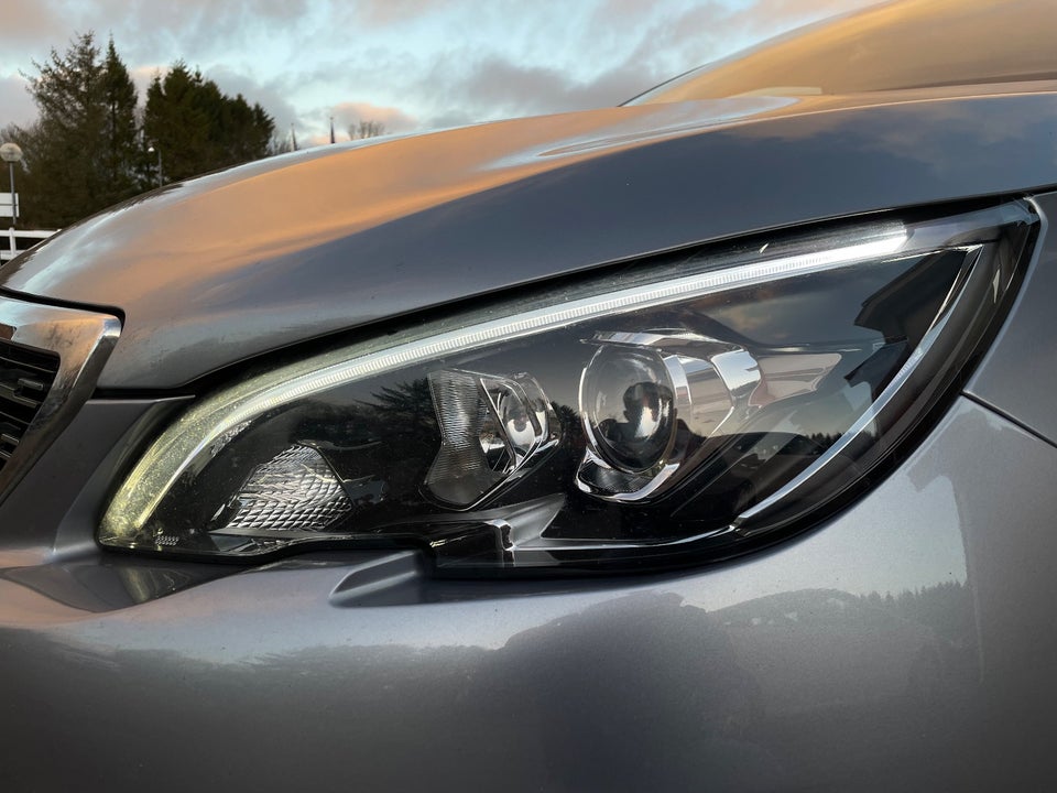 Peugeot 308 1,6 BlueHDi 120 Allure SW 5d