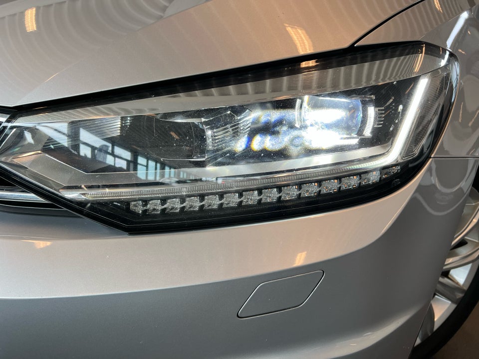 VW Touran 1,8 TSi 180 Highline DSG 7prs 5d