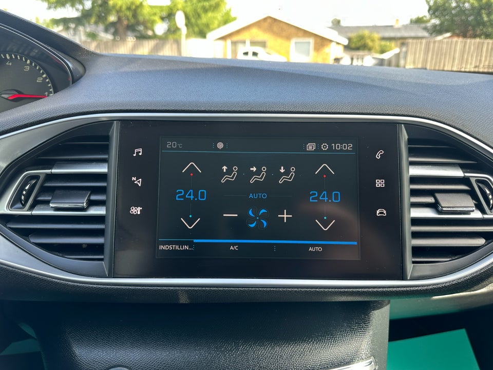 Peugeot 308 1,2 e-THP 130 Selection Sky SW 5d