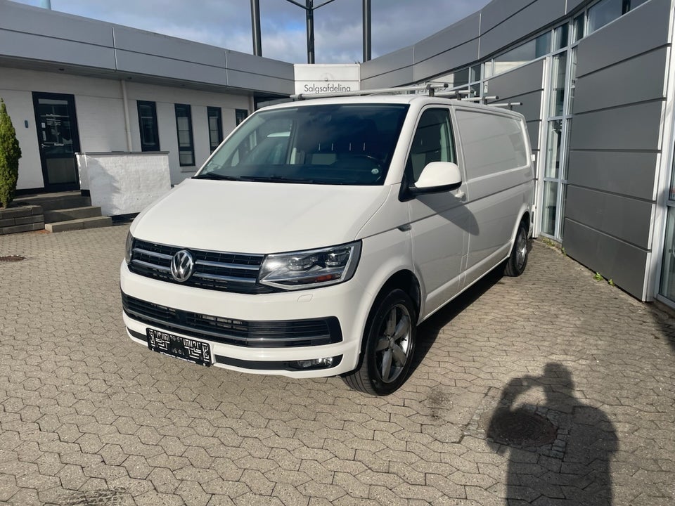VW Transporter 2,0 TDi 204 Kassevogn DSG lang