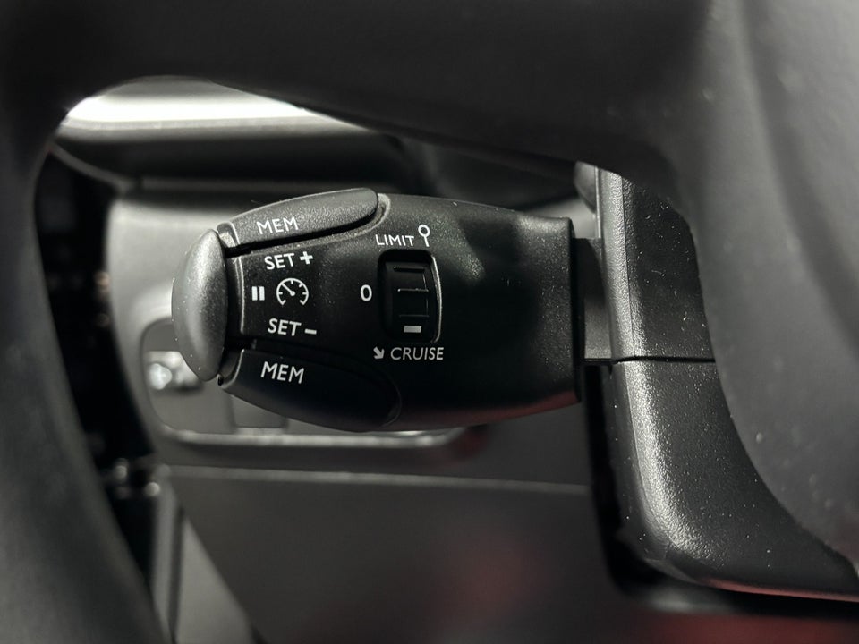 Citroën C3 1,2 PureTech 83 Shine 5d