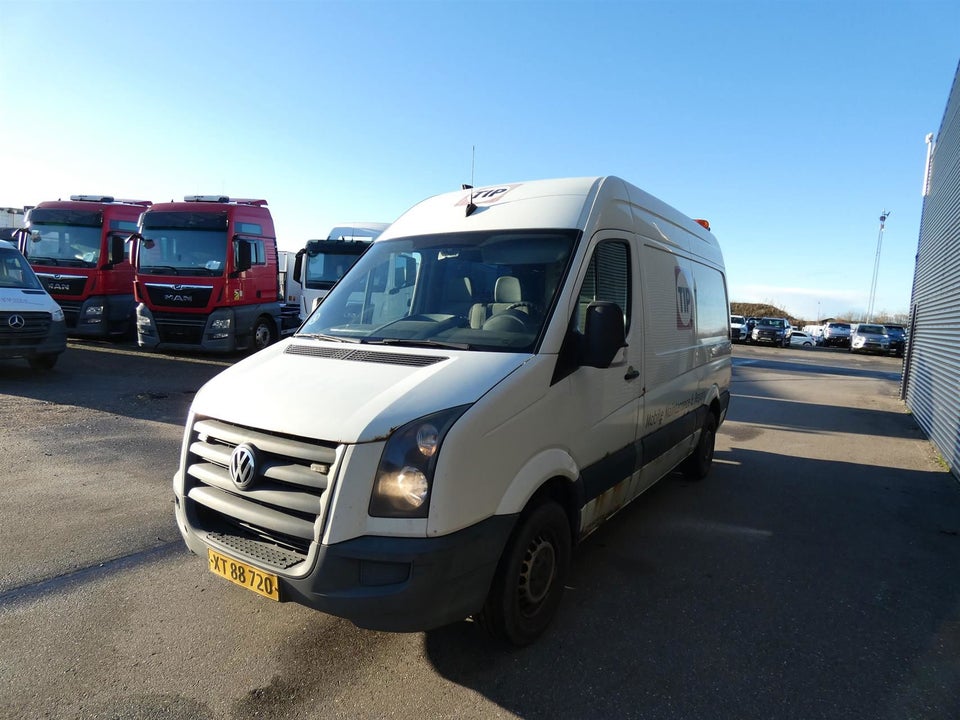 VW Crafter 2,5 TDi 109 Kassevogn høj-medium 5d