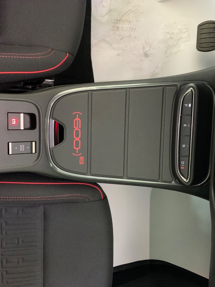 Fiat 600e 54 (RED) 5d