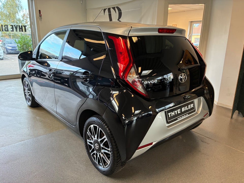 Toyota Aygo 1,0 VVT-i x-clusiv 5d