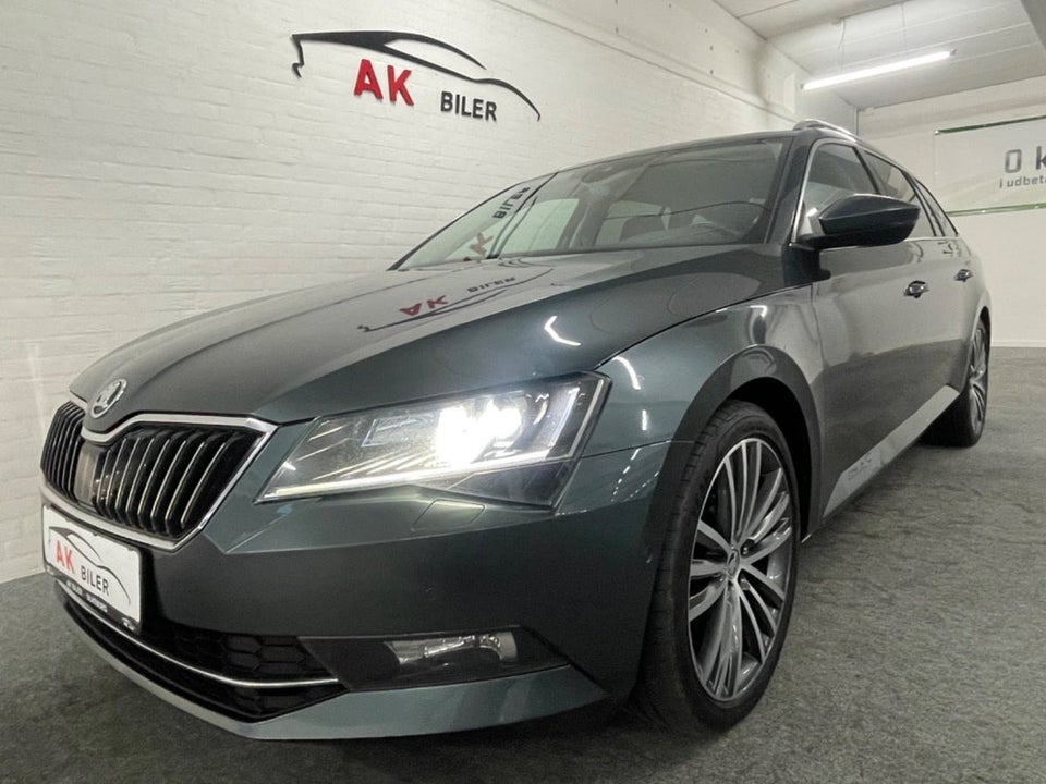 Skoda Superb 2,0 TDi 190 Style Combi DSG 4x4 5d