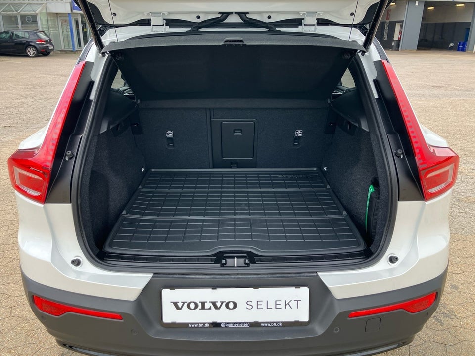 Volvo EX40 Extended Range Ultra 5d