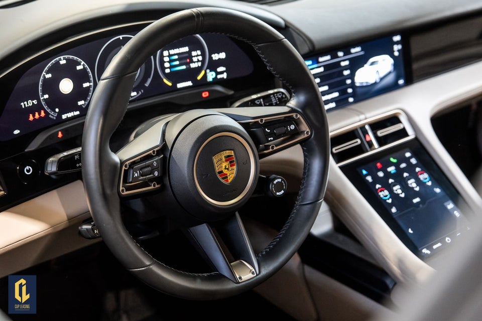 Porsche Taycan 4S Performance+ Cross Turismo 5d