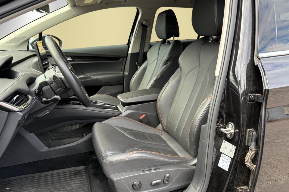Skoda Enyaq 80 iV Suite 5d