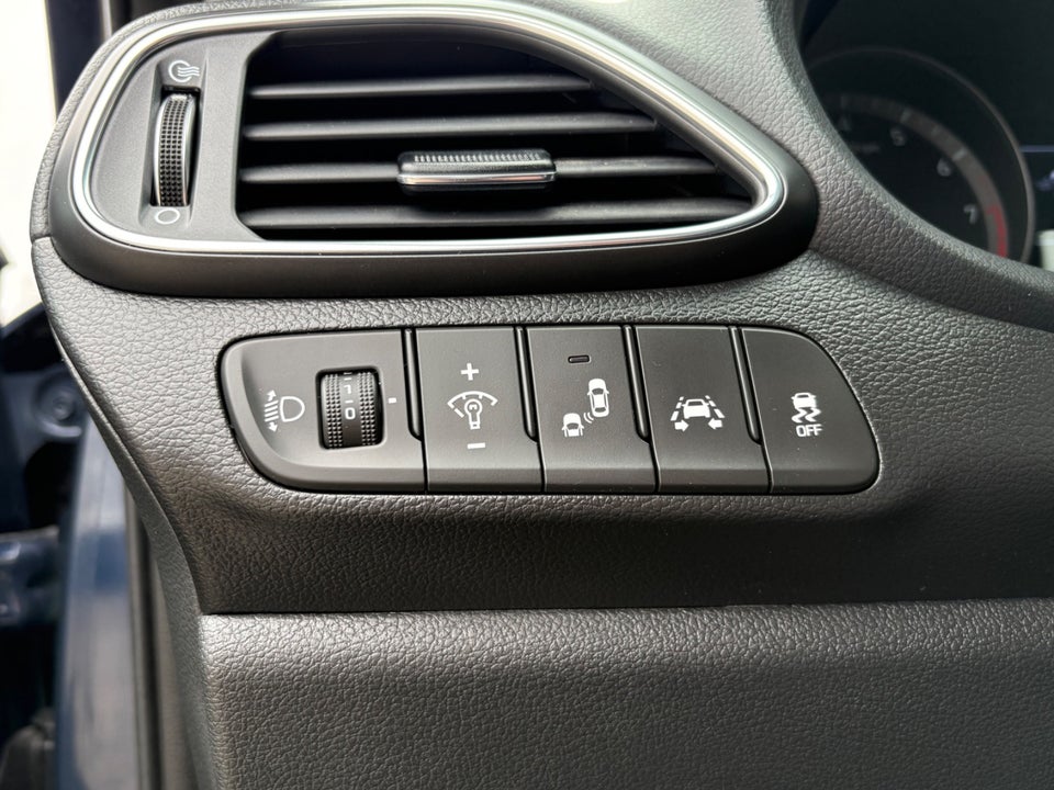 Hyundai i30 1,0 T-GDi Trend stc. 5d